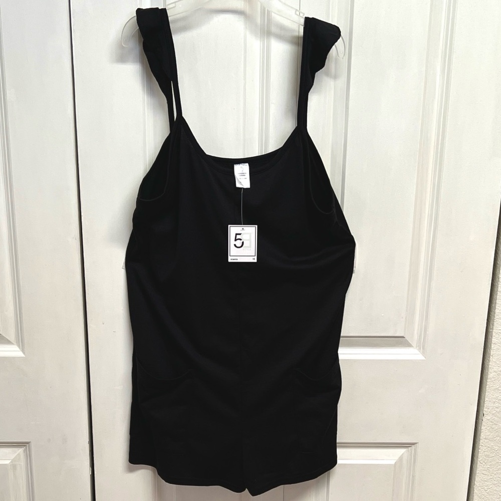 5B Black Ruffle Strap Romper with Pockets Size L NWT